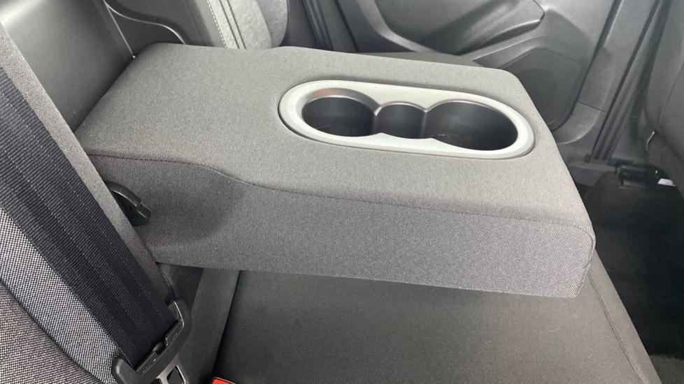 Rear Armrest/ Cup Holder