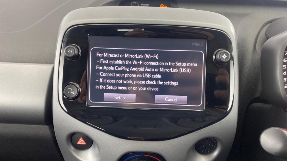 Apple Car Play & Android Auto