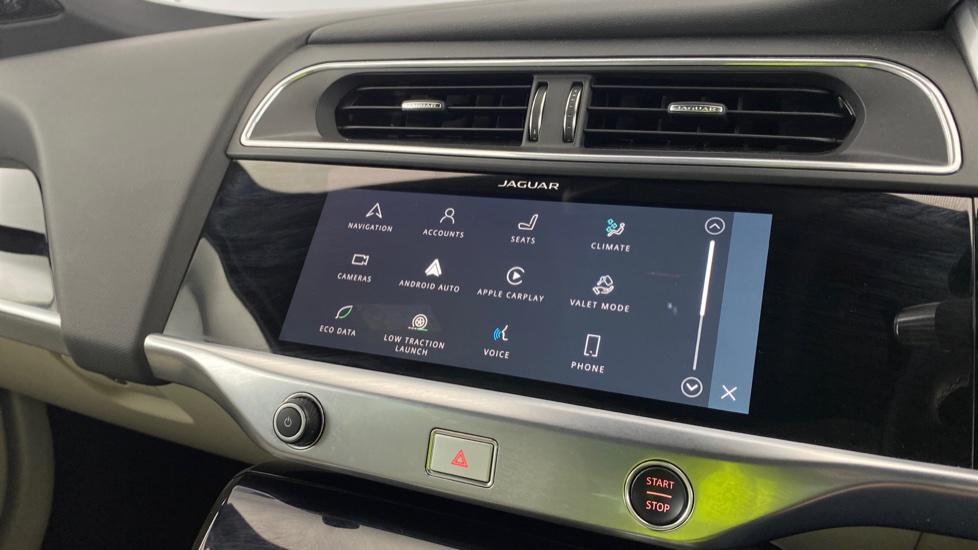 Apple Car Play & Android Auto