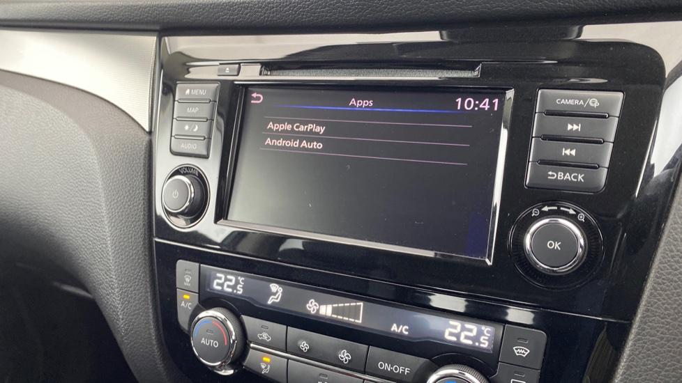 Apple Car Play & Android Auto