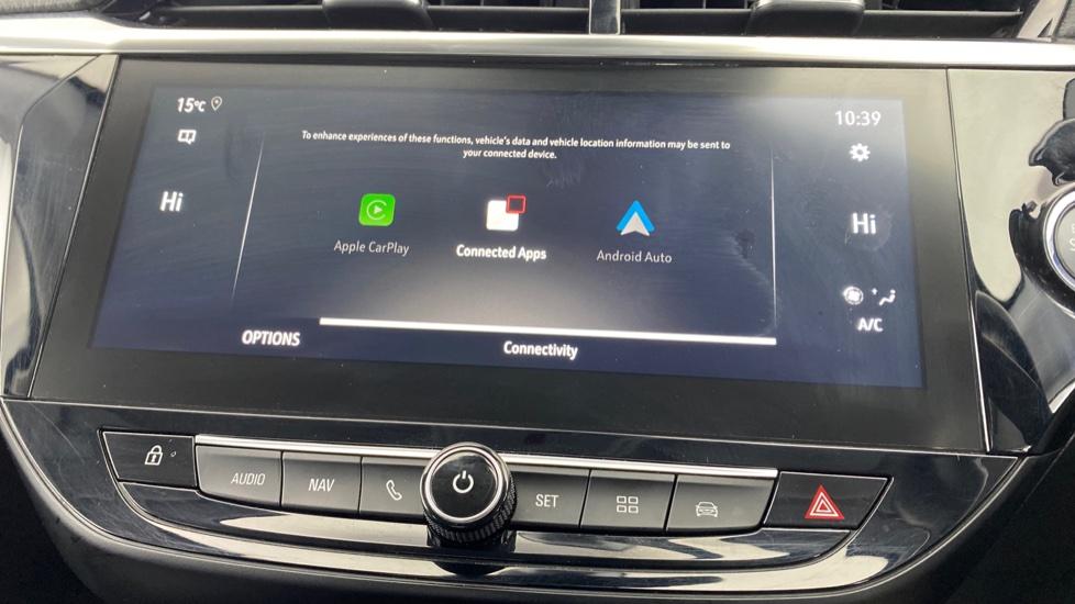 Apple Car Play & Android Auto