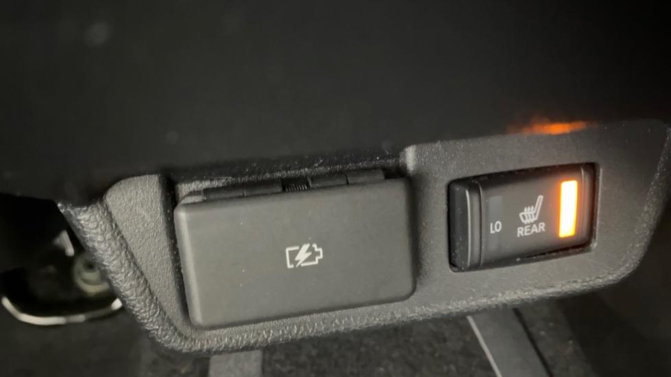 Heated and cooled rear seats 