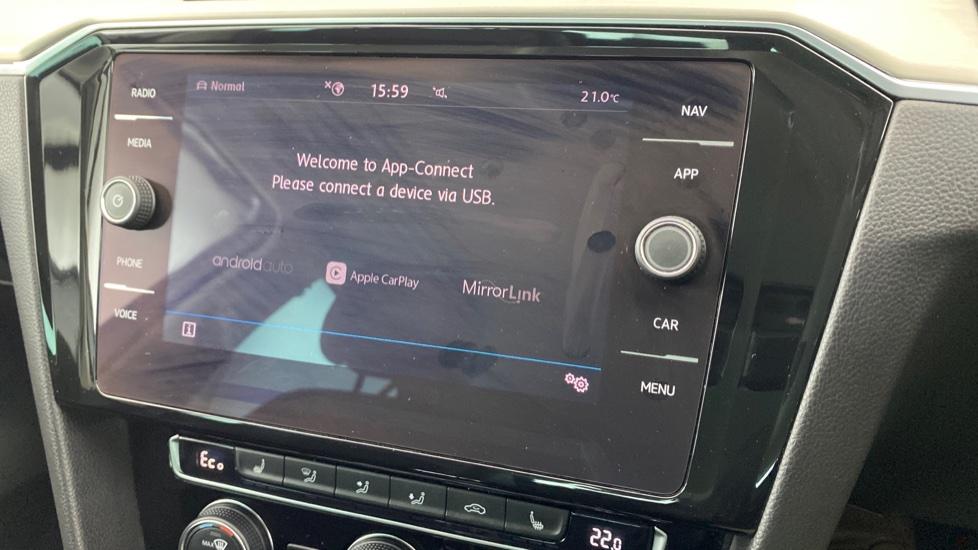 Apple Car Play & Android Auto