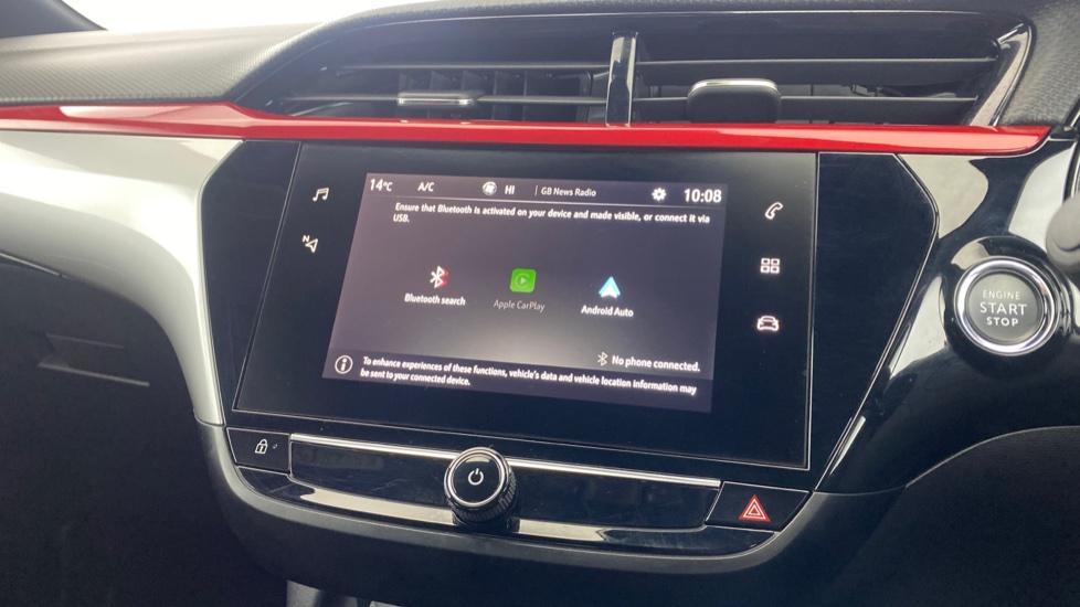 Apple Car Play & Android Auto