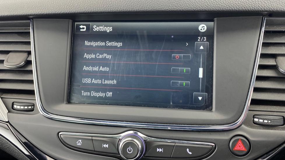 Apple Car Play & Android Auto