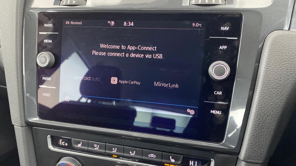 Apple Car Play & Android Auto