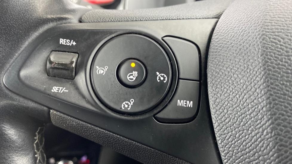 heated steering wheel 