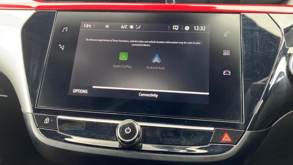 Apple Car Play & Android Auto