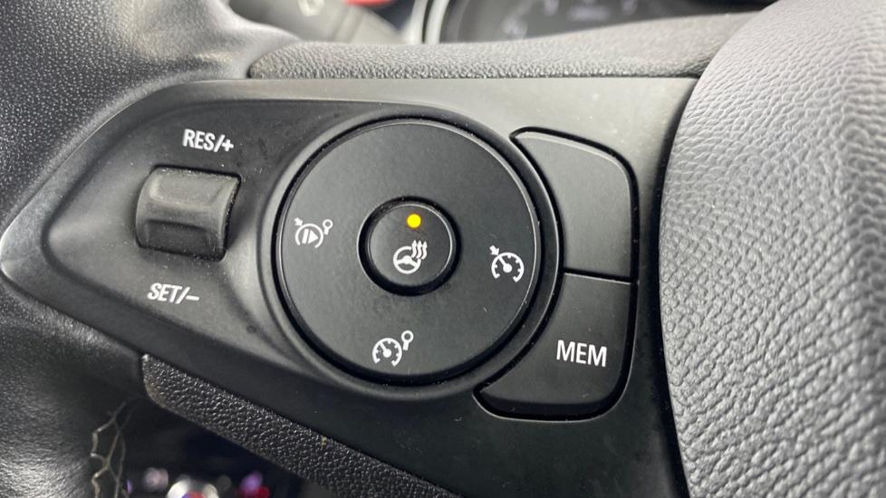 heated steering wheel 