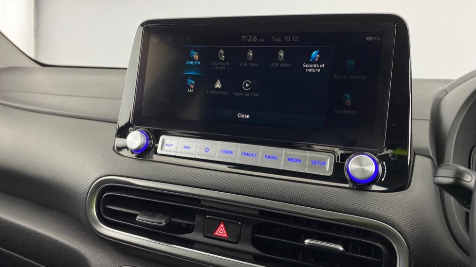 Apple Car Play & Android Auto