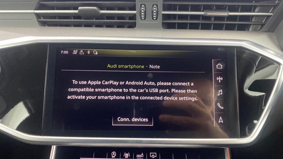 Apple Car Play & Android Auto