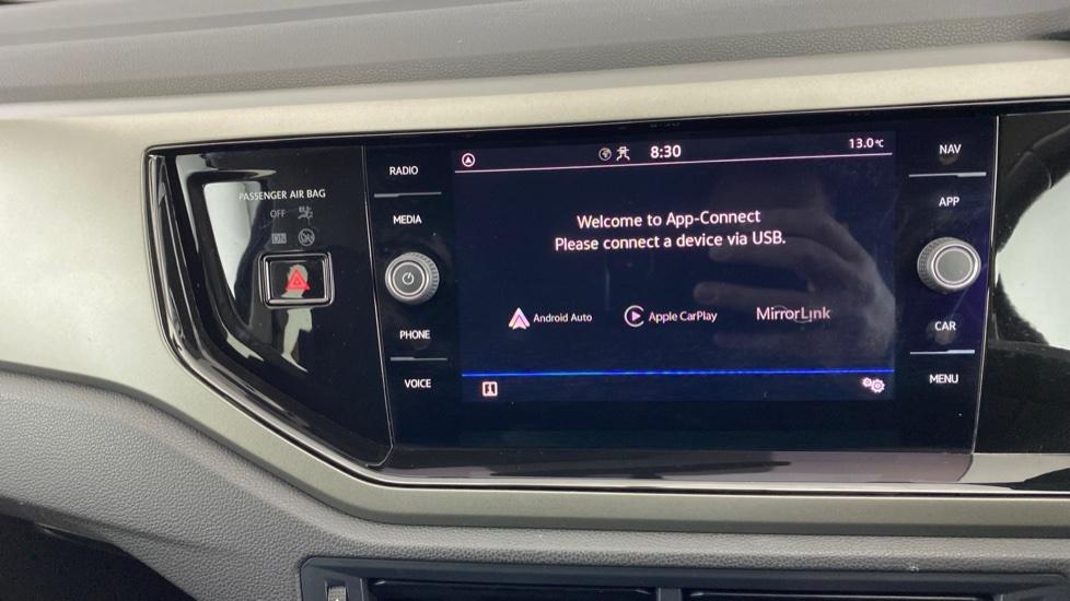 Apple Car Play & Android Auto