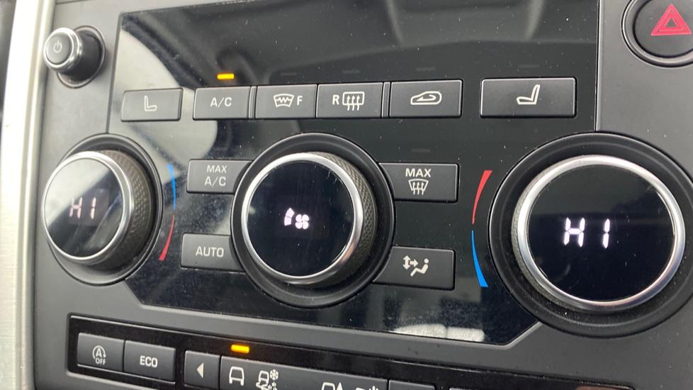 air conditioning and dual Climate control 