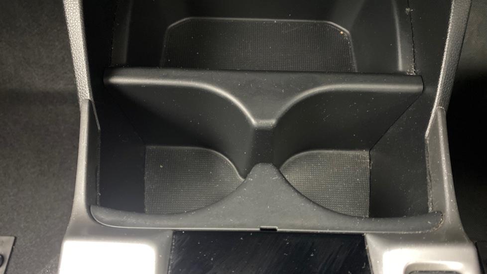 Rear Armrest/ Cup Holder