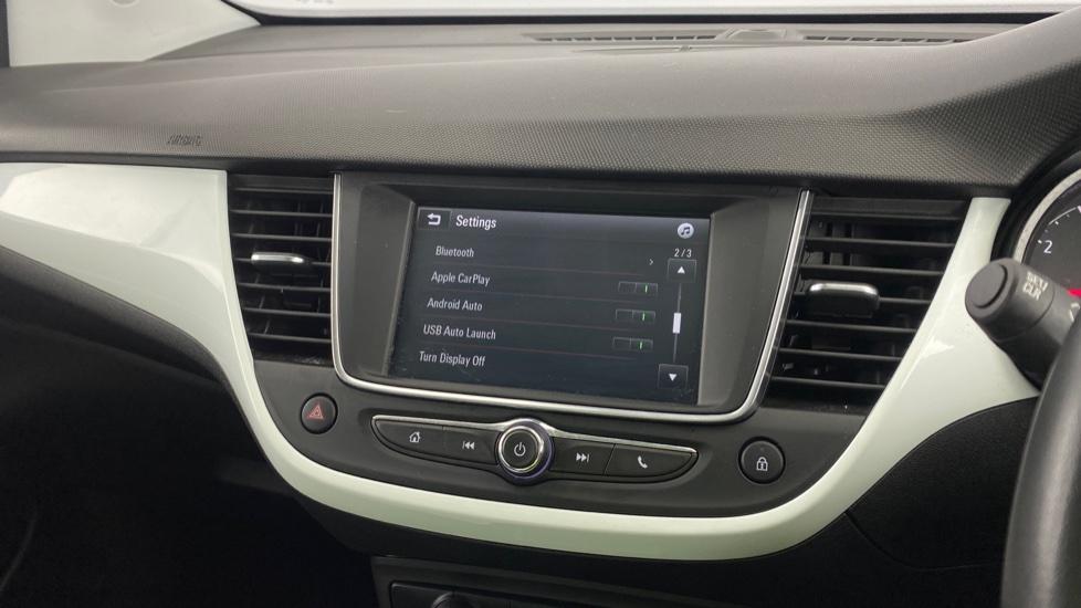 Apple Car Play & Android Auto