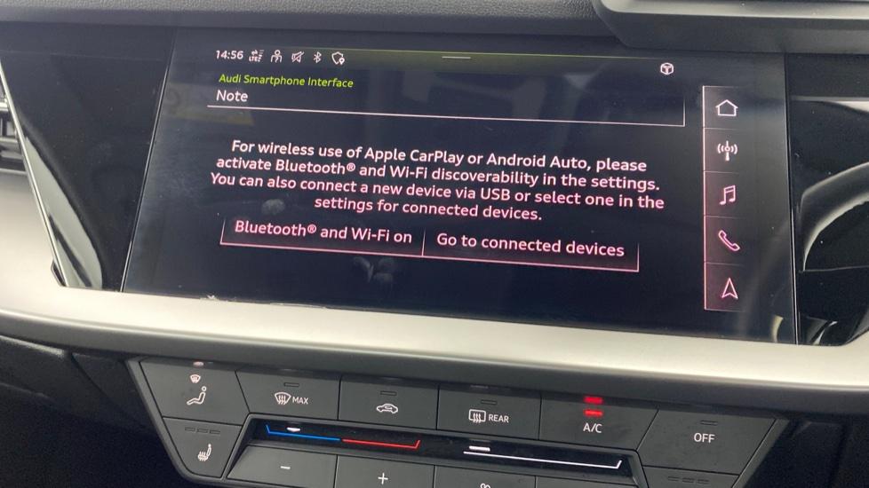 Apple Car Play & Android Auto