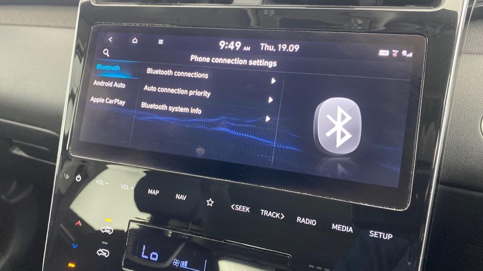 Apple Car Play & Android Auto