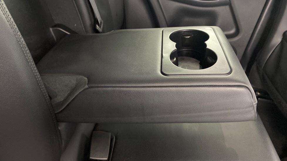 Rear Armrest/ Cup Holder