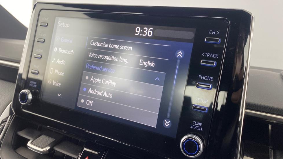 Apple Car Play & Android Auto