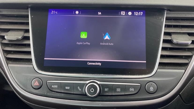 Apple Car Play & Android Auto