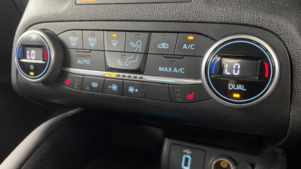 air conditioning and dual Climate control 