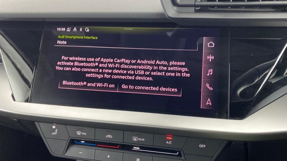 Apple Car Play & Android Auto