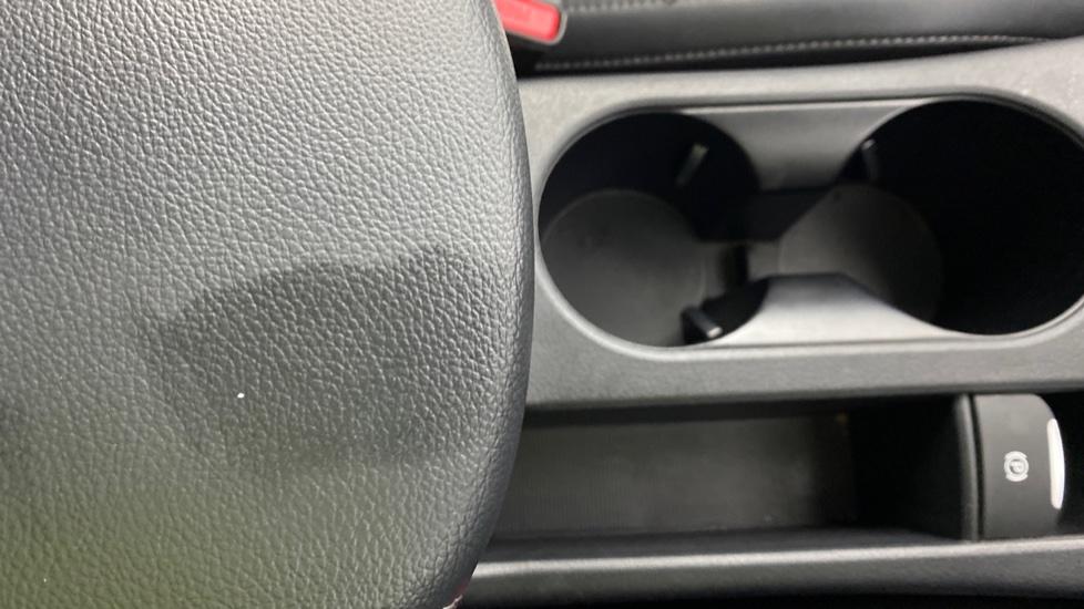 Rear Armrest/ Cup Holder