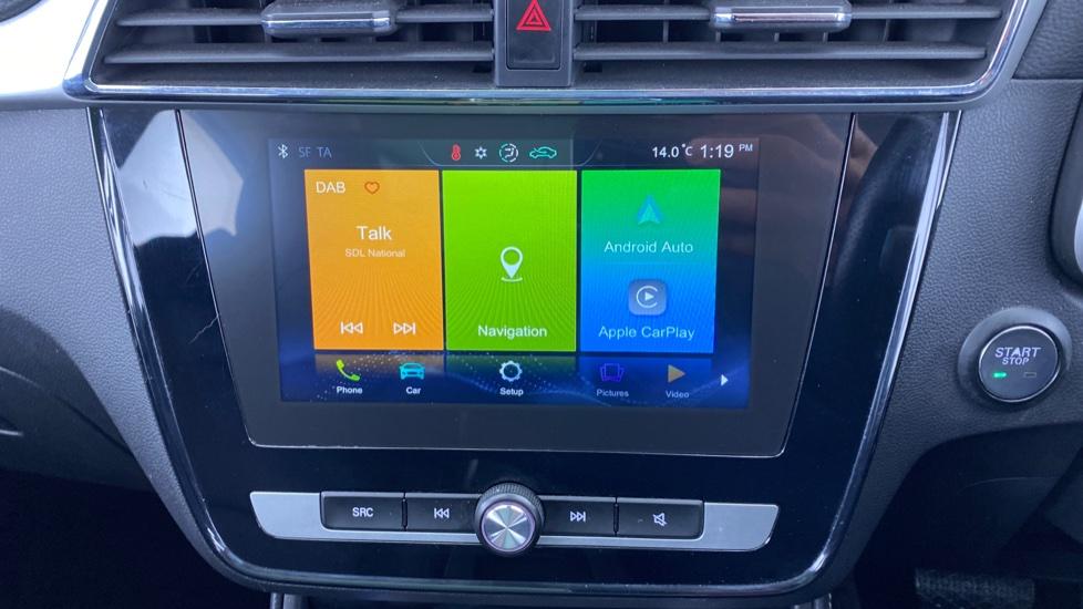 Apple Car Play & Android Auto