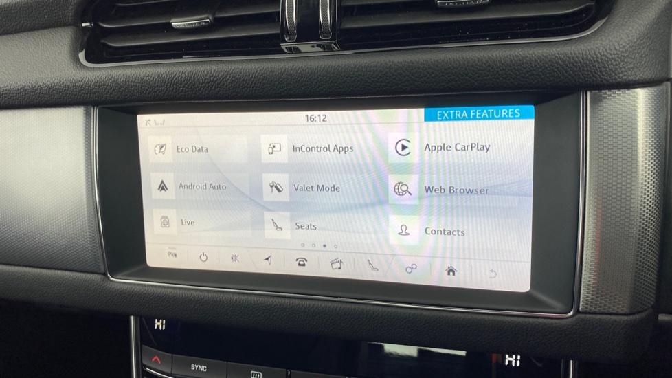 Apple Car Play & Android Auto