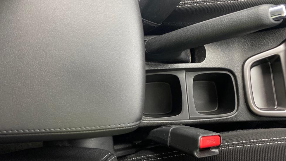 Rear Armrest/ Cup Holder