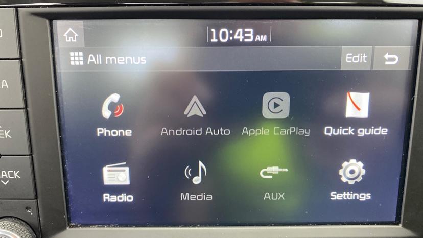 Apple Car Play & Android Auto