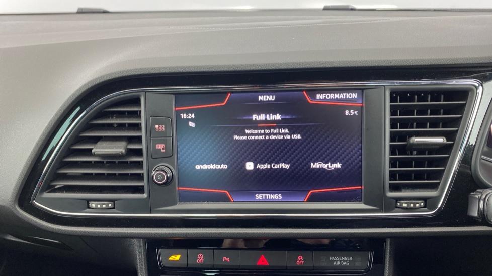 Apple Car Play & Android Auto