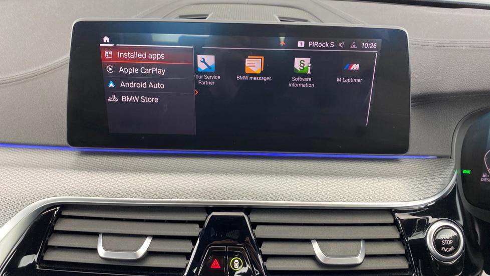 Apple Car Play & Android Auto