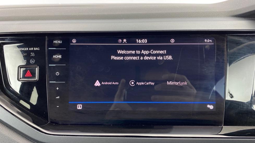 Apple Car Play & Android Auto