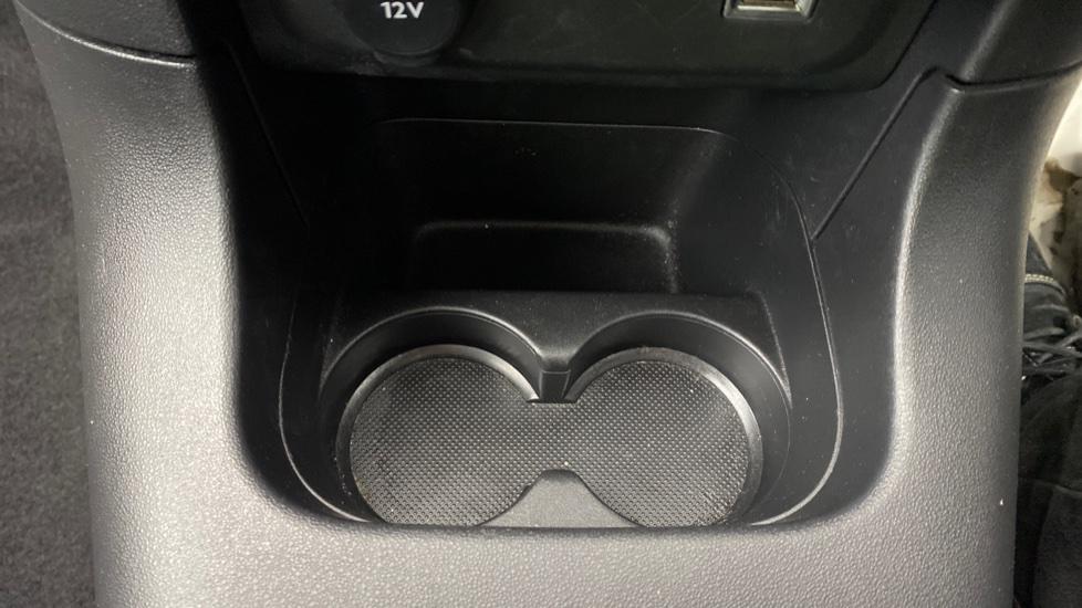 Rear Armrest/ Cup Holder