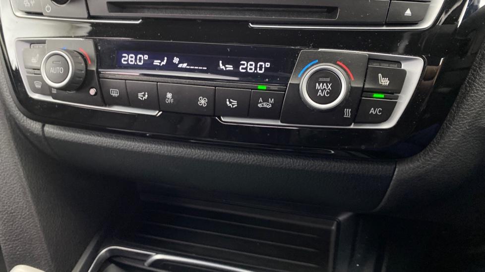 air conditioning and dual Climate control 