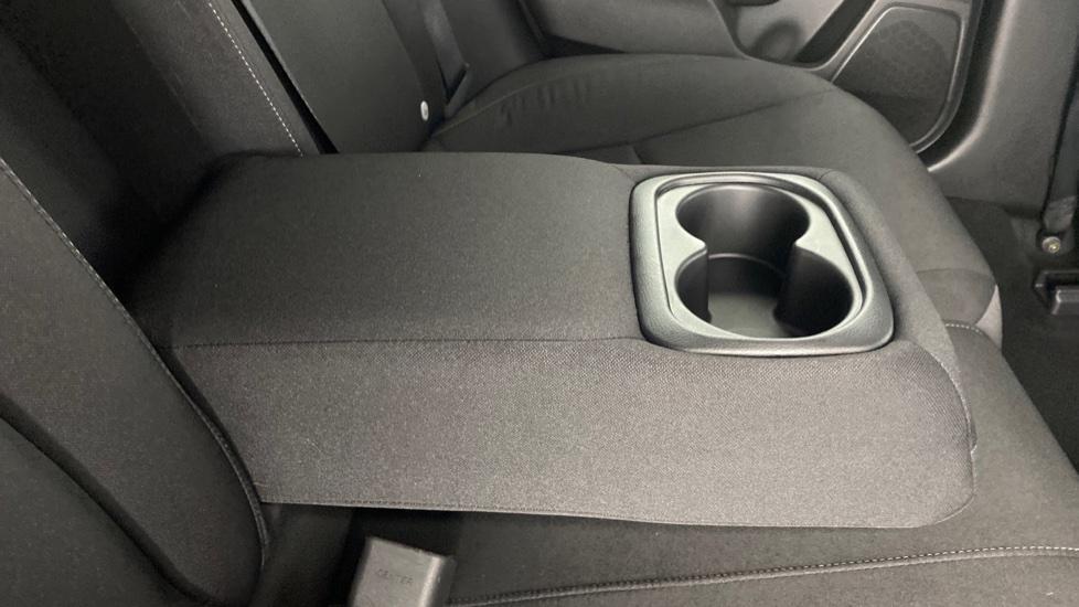 Rear Armrest/ Cup Holder