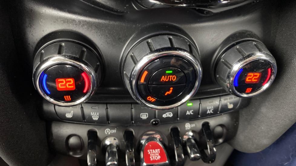 air conditioning and dual Climate control 