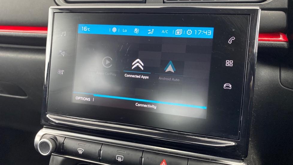 Apple Car Play & Android Auto