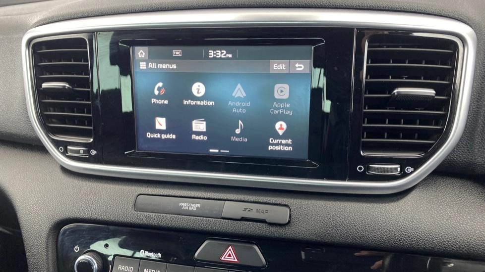 Apple Car Play & Android Auto