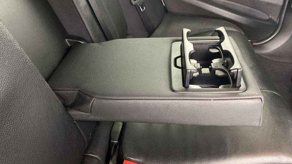 Rear Armrest/ Cup Holder