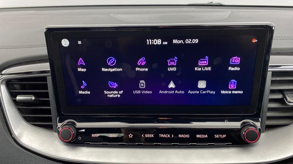 Apple Car Play & Android Auto