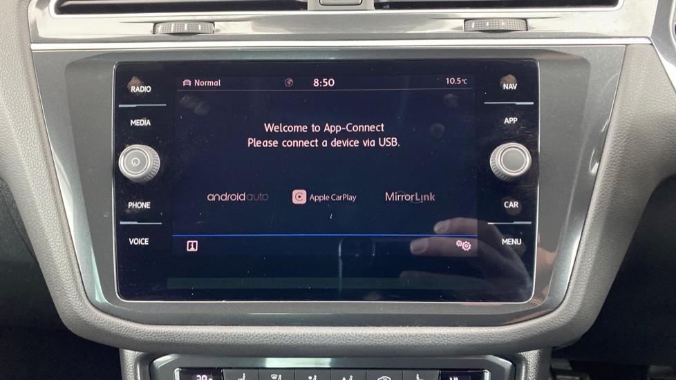 Apple Car Play & Android Auto