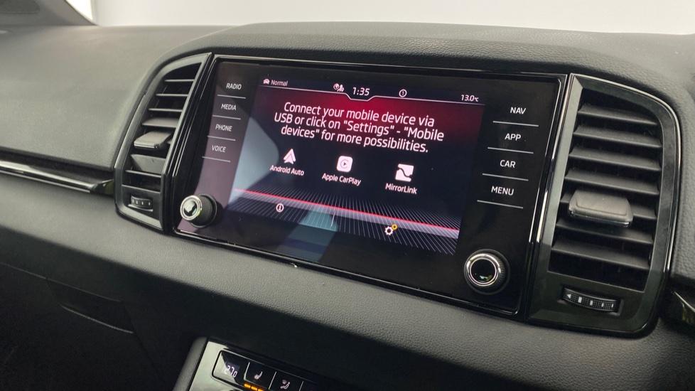 Apple Car Play & Android Auto