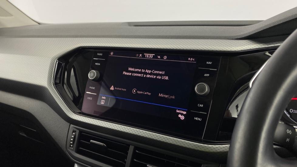 Apple Car Play & Android Auto