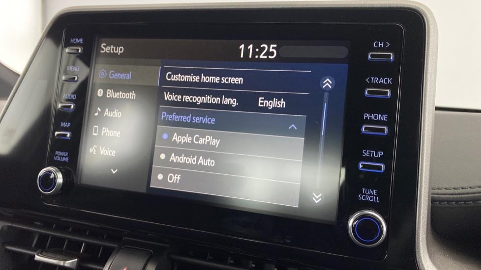 Apple Car Play & Android Auto