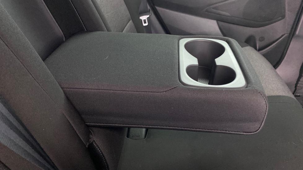 Rear Armrest/ Cup Holder