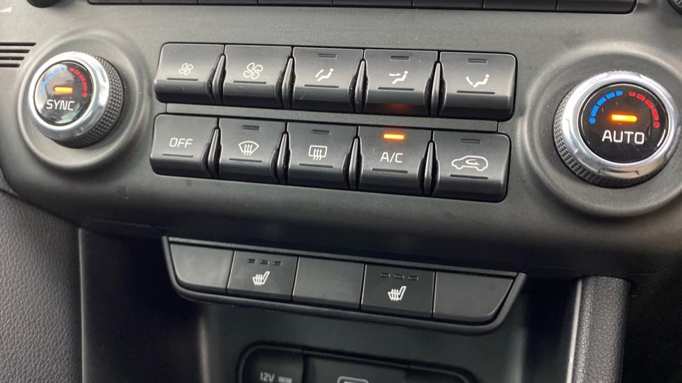 air conditioning and dual Climate control 