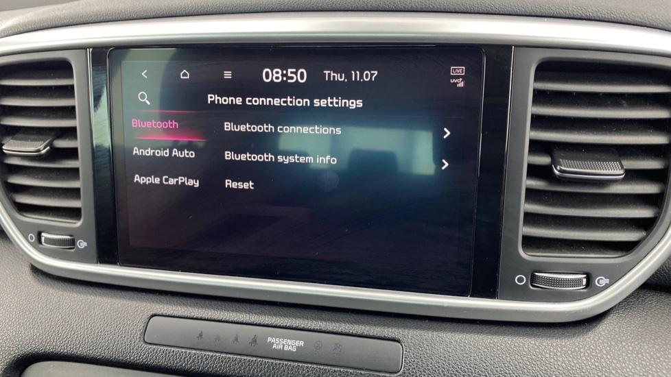 Bluetooth and android auto and apple CarPlay 