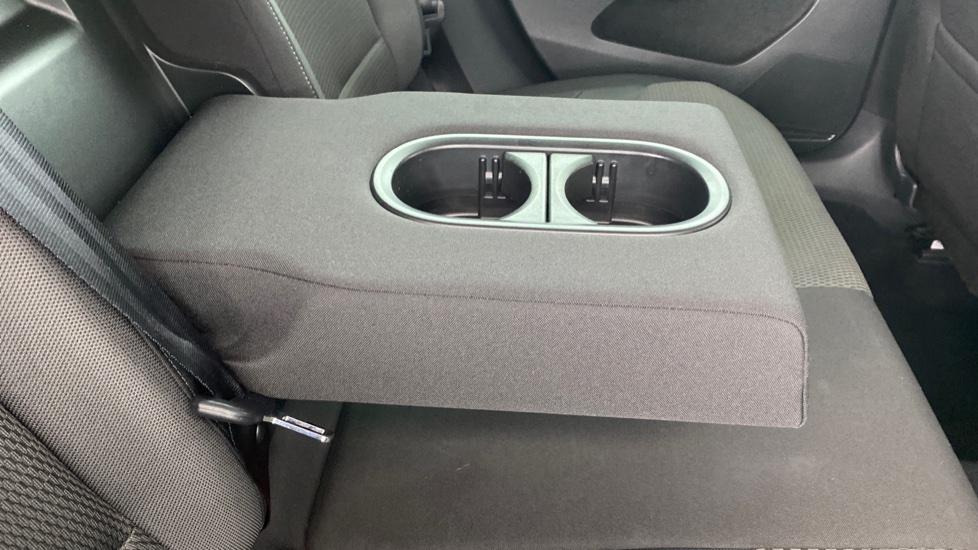 Rear Armrest/ Cup Holder